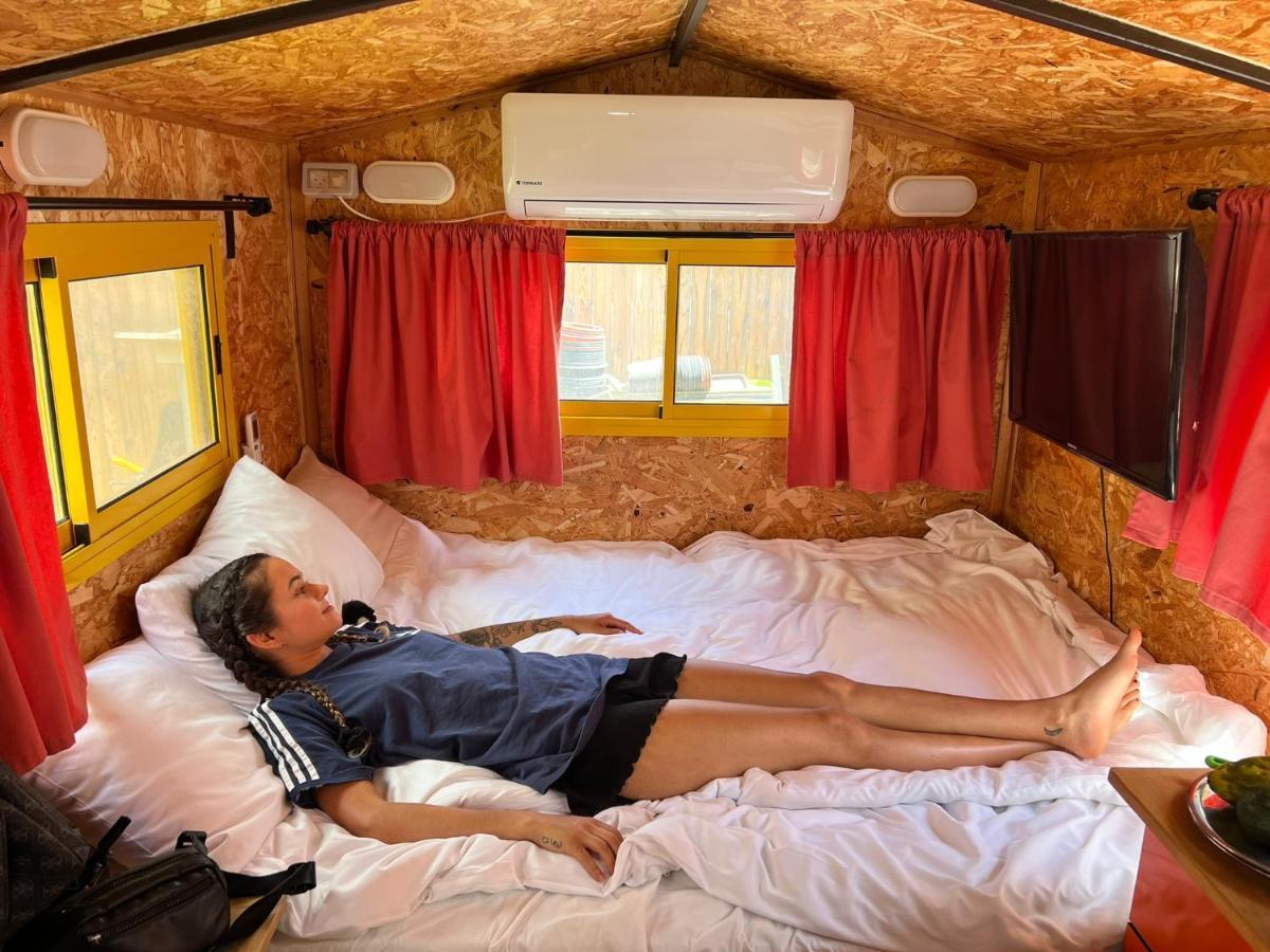 Caravan Hostel Tel Aviv By Roger Age 18-45 Esterno foto