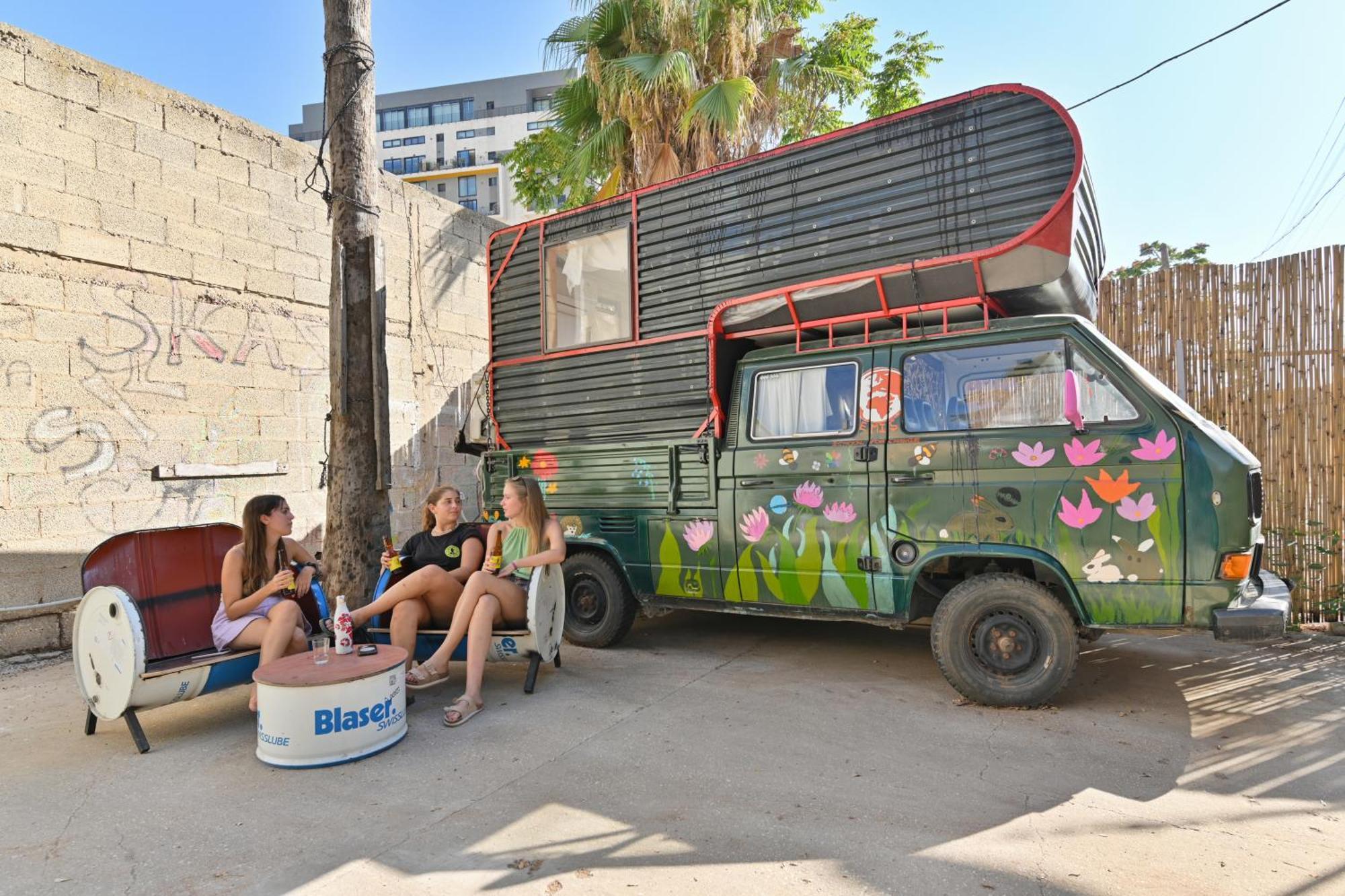 Caravan Hostel Tel Aviv By Roger Age 18-45 Esterno foto