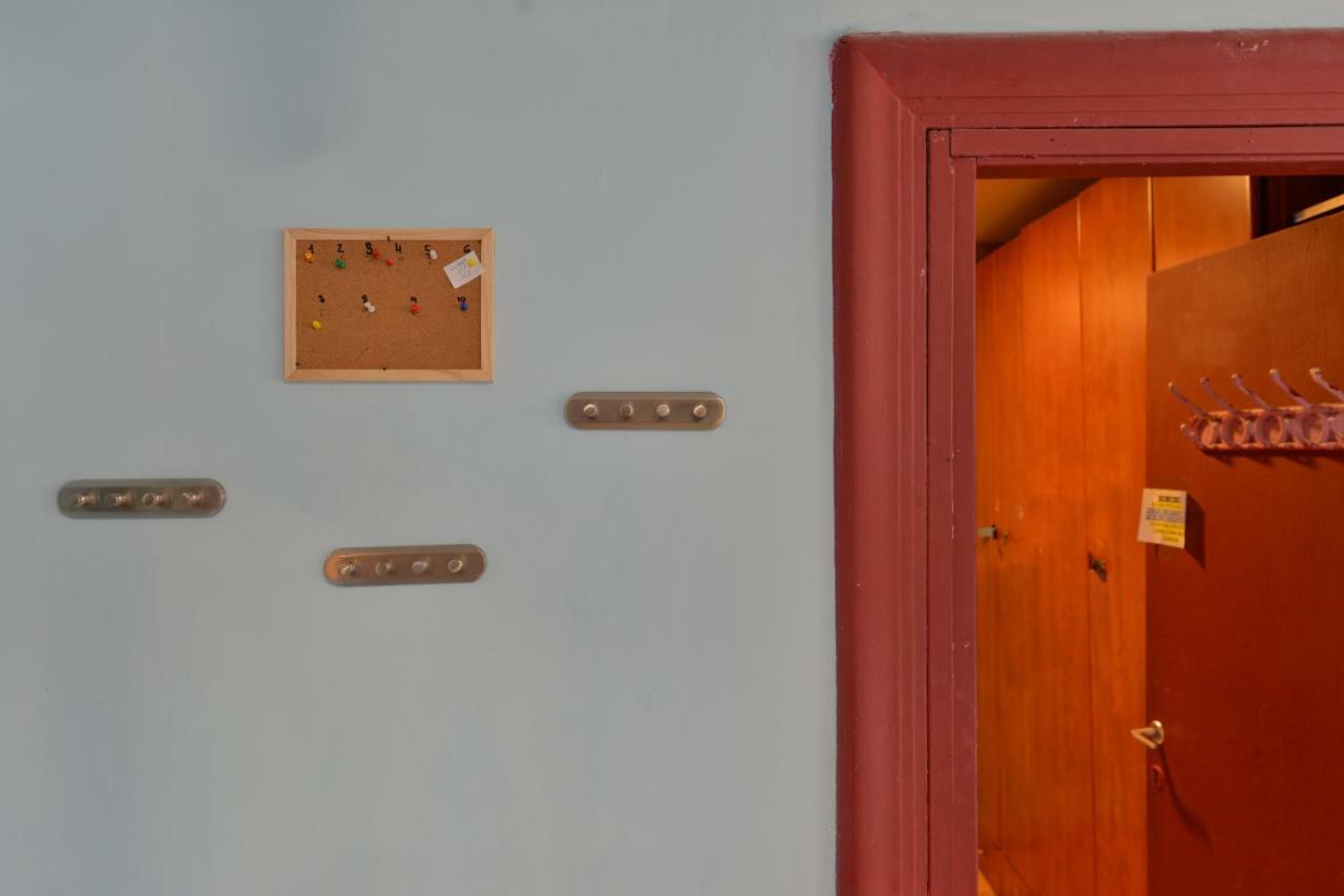 Caravan Hostel Tel Aviv By Roger Age 18-45 Esterno foto