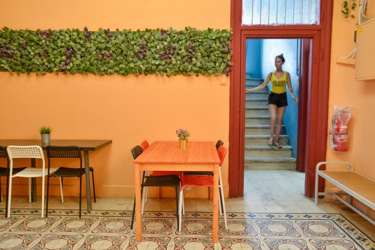 Caravan Hostel Tel Aviv By Roger Age 18-45 Esterno foto